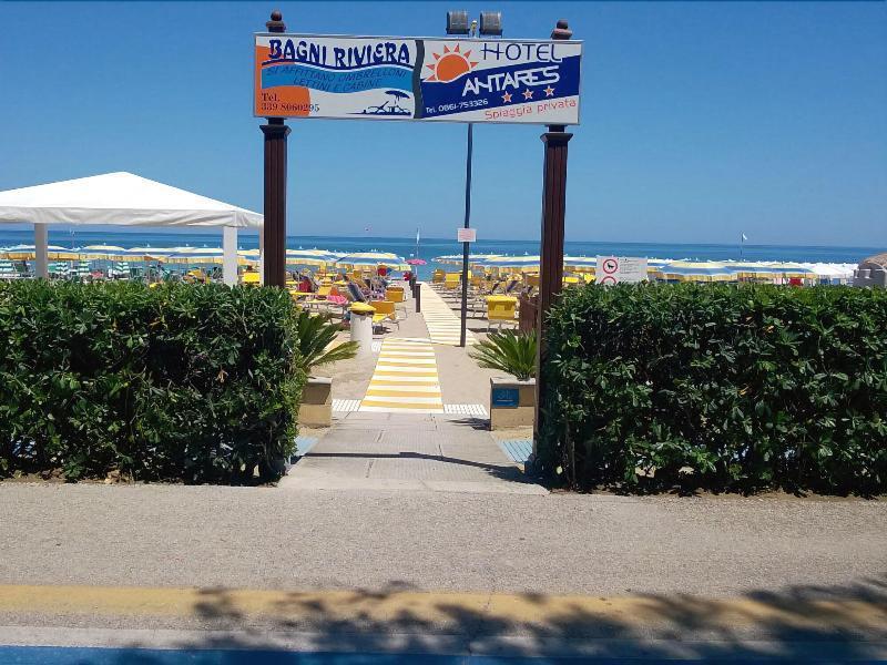 Hotel Antares Alba Adriatica Luaran gambar